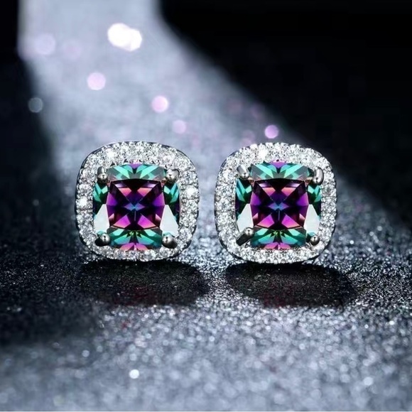 ELEGANT Multicolor and Silver Square Shape Stud Earrings, New In Package - Picture 1 of 5